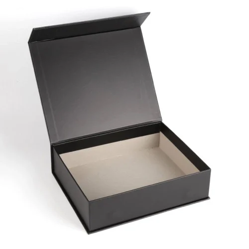 Flip Top Box with magnetic closure